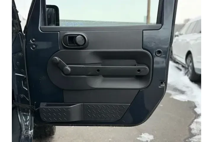 $9500 : Jeep Wrangler 2007 4x4 X 2dr image 6