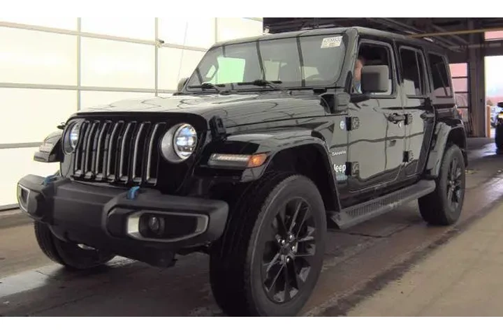 $30490 : Jeep Wrangler Unlimited 2022 image 1