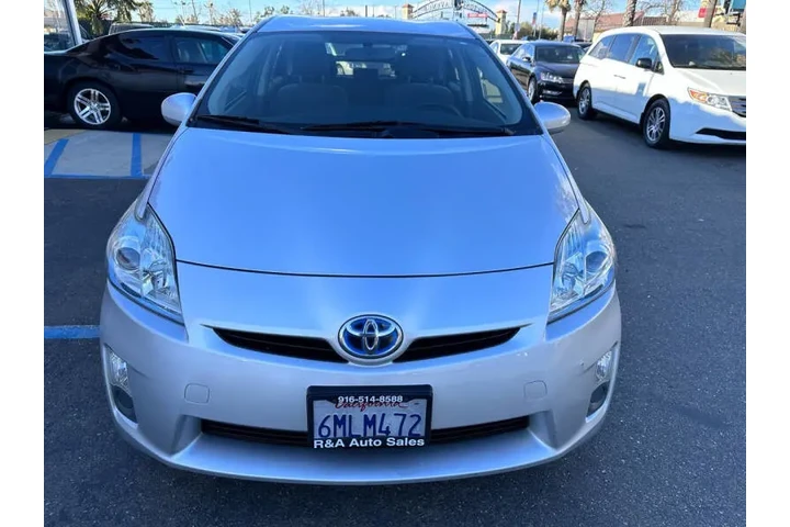 $8940 : 2010 Prius II image 3