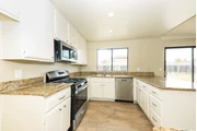 $2500 : 3 bedroom House in Koreatown thumbnail