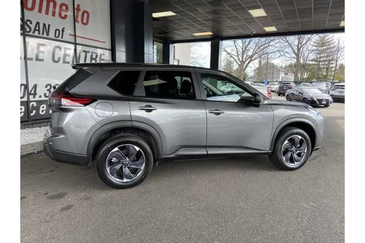 $19444 : Nissan Rogue 2025 AWD SV 4dr image 4