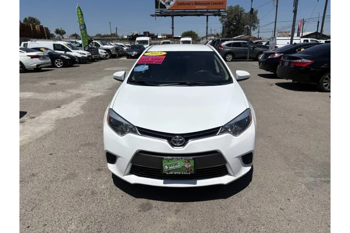 2015 Corolla LE image 3