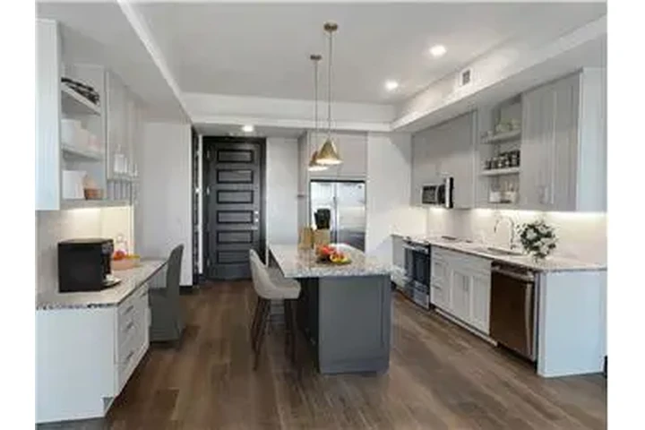 $3110 : Rental property with 3 bedro image 2