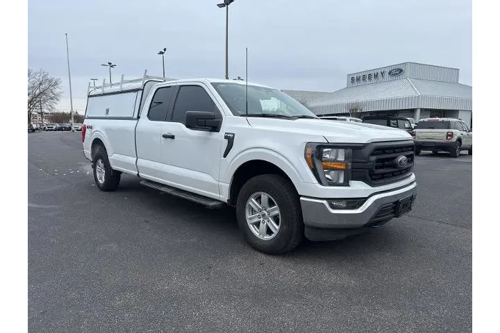 $37950 : Ford F-150 2023 4x4 XL 4dr S image 1