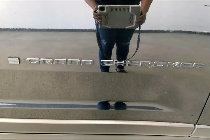 $25084 : Jeep Grand Cherokee L 2023 4 image 7