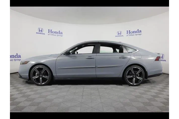 $27875 : Honda Accord Hybrid 2023 Spo image 4