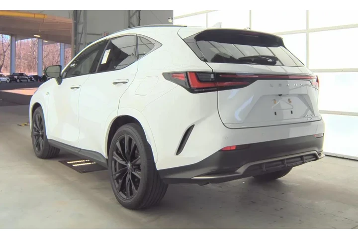 $37990 : Lexus NX 350 2024 AWD F SPOR image 9