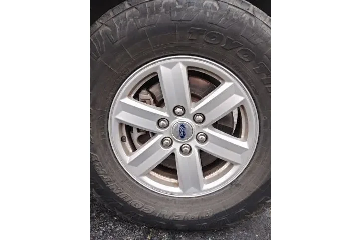 $34988 : Ford F-150 2021 4x4 XLT 2dr image 1