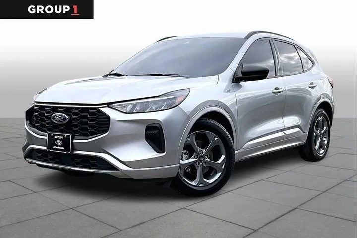 $21971 : Ford Escape 2023 ST-Line 4dr image 1