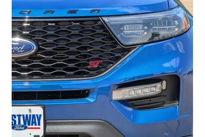 $36974 : Ford Explorer 2022 ST 4dr SU image 8