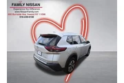 $21777 : Nissan Rogue 2023 AWD SV 4dr thumbnail
