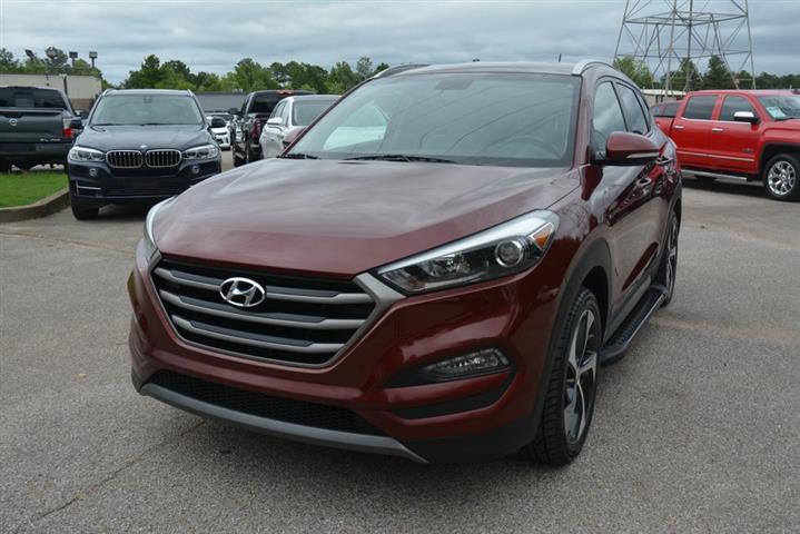 2016 TUCSON Sport image 2