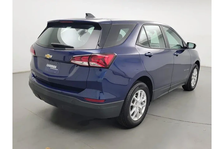 $20998 : Chevrolet Equinox 2023 LS 4d image 5