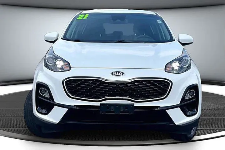 $18500 : Kia Sportage 2021 AWD LX 4dr image 2
