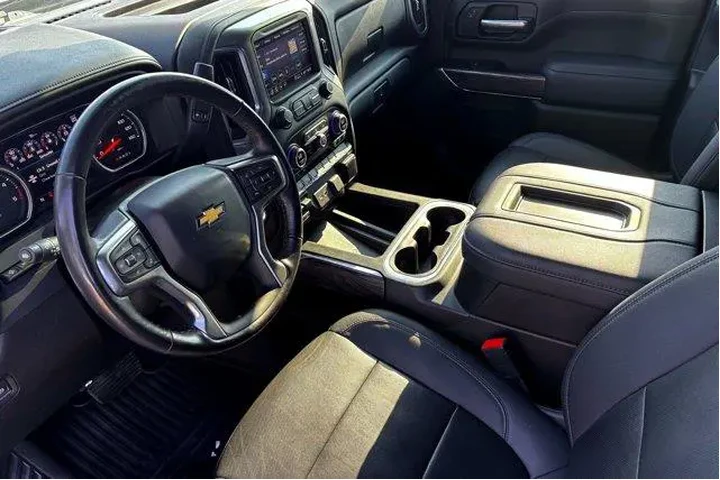 $39977 : Chevrolet Silverado 2500HD 2 image 8