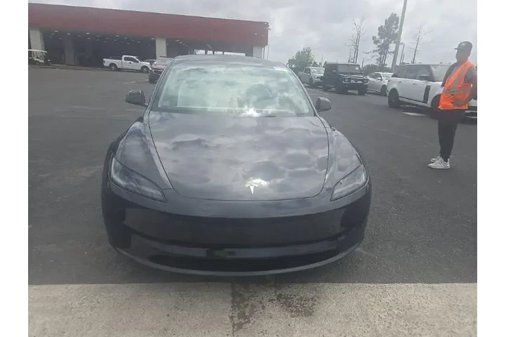 $31490 : Tesla Model 3 2024 Long Rang image 2