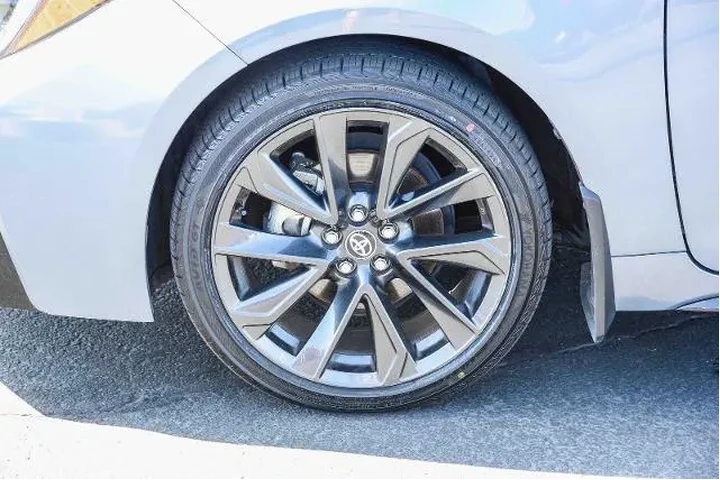 $22855 : Toyota Corolla Hybrid 2023 S image 9