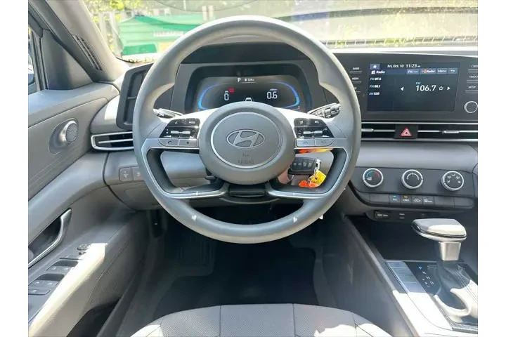 $25689 : Hyundai ELANTRA 2025 SE 4dr image 10