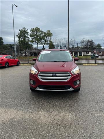 Ford Escape 2019 image 1