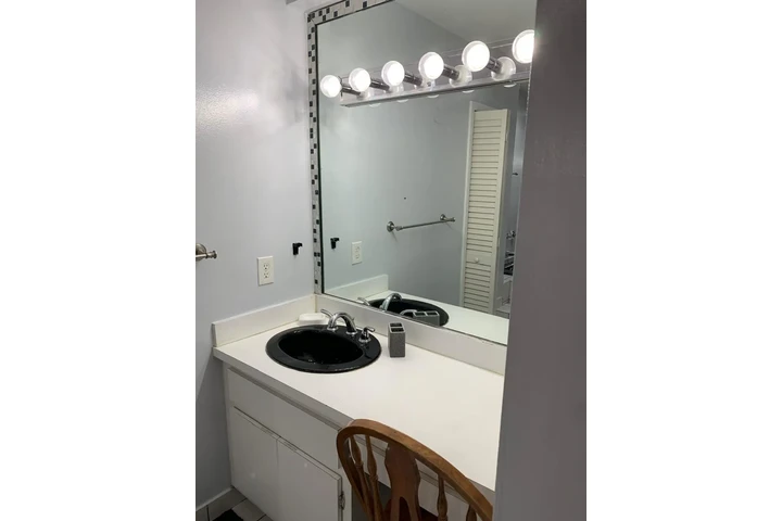 $1800 : ESTUDIO SW MIAMI PARA 2 image 9