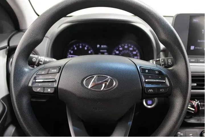 $21988 : Hyundai KONA 2023 SEL 4dr Cr image 8