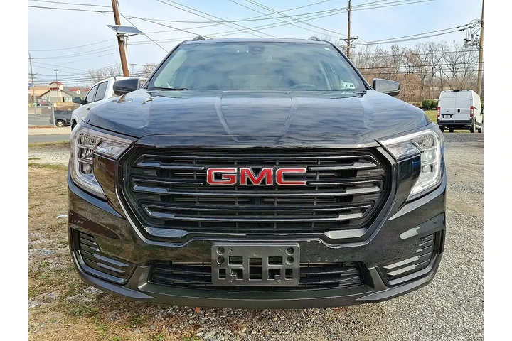 $26988 : GMC Terrain 2023 SLE 4dr SUV image 8