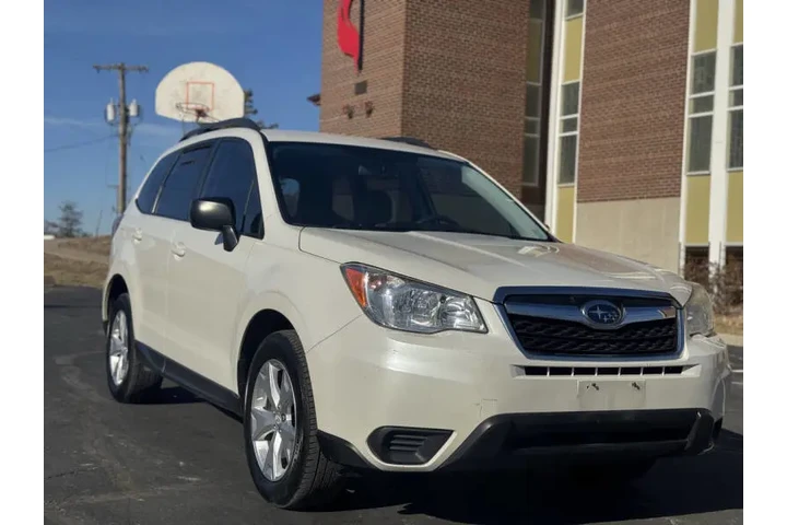 $6999 : 2015 Forester 2.5i image 4