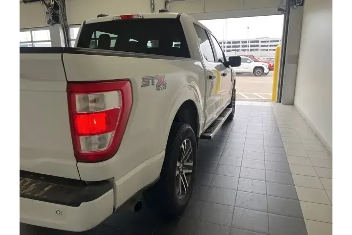 $23768 : Ford F-150 2021 4x4 XL 4dr S image 10