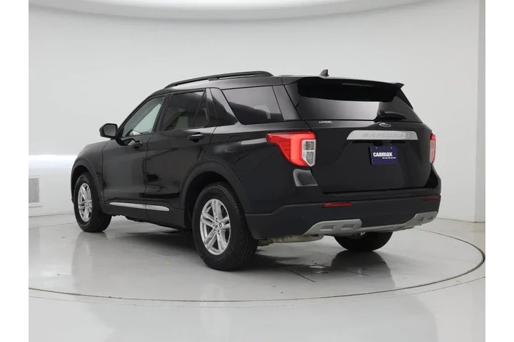 $28998 : Ford Explorer 2023 AWD XLT 4 image 2