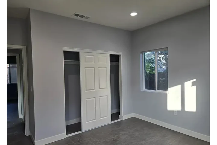 $1400 : Casa De renta🏠Bellflower, CA image 1
