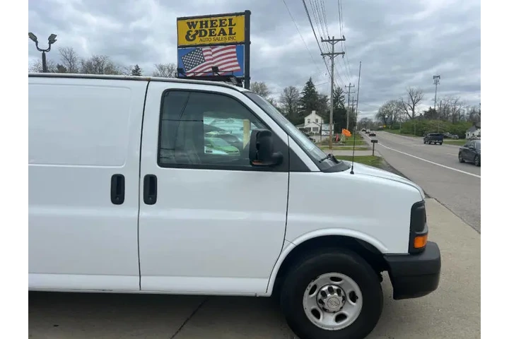 $9995 : 2014 Express 2500 image 4