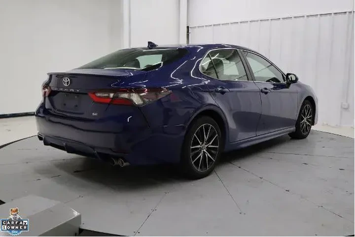 $23495 : Toyota Camry 2024 SE 4dr Sed image 4