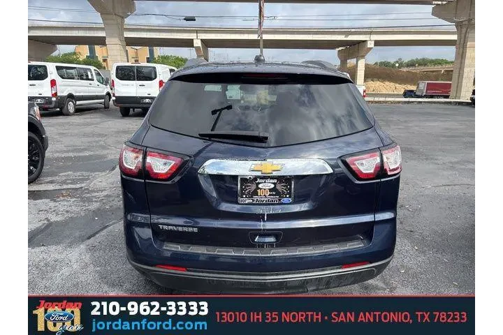 $10602 : Chevrolet Traverse 2017 LS 4 image 5