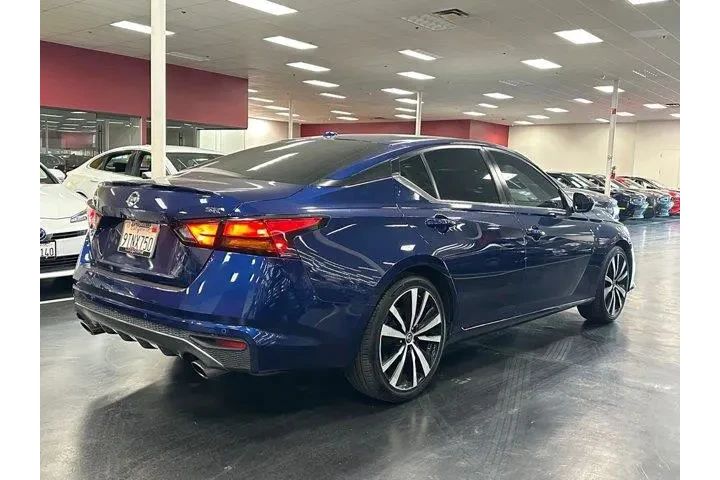 $16951 : Nissan Altima 2022 2.5 SR 4d image 6