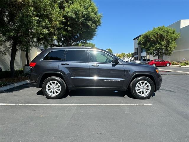 2015 Grand Cherokee Laredo 2WD image 7