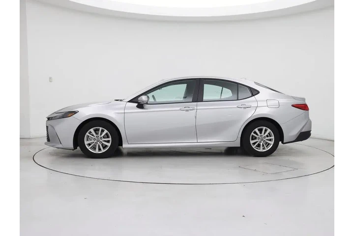 $27998 : Toyota Camry 2025 LE 4dr Sed image 3