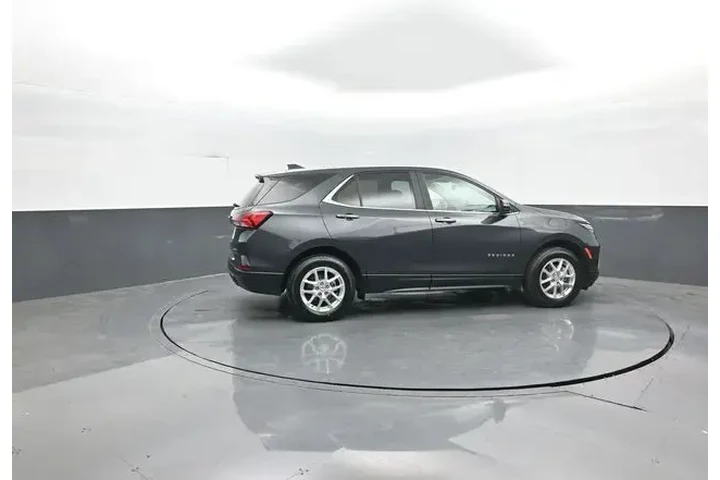 $22857 : Chevrolet Equinox 2022 4x4 L image 8