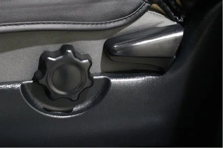 $25998 : Toyota Tacoma 2022 4x2 SR 4d image 4