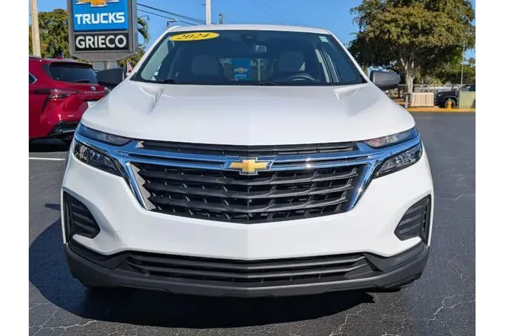 $20097 : Chevrolet Equinox 2024 LS 4d image 2