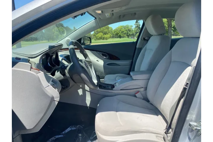 $8995 : 2012 LaCrosse Convenience image 9
