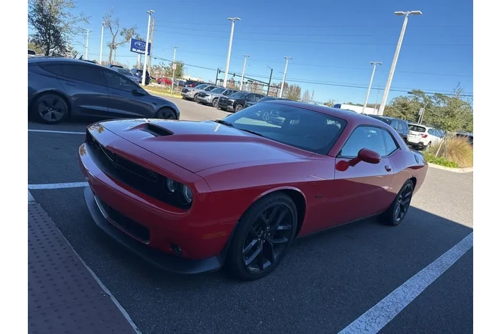 $27132 : Dodge Challenger 2019 R/T 2d image 1