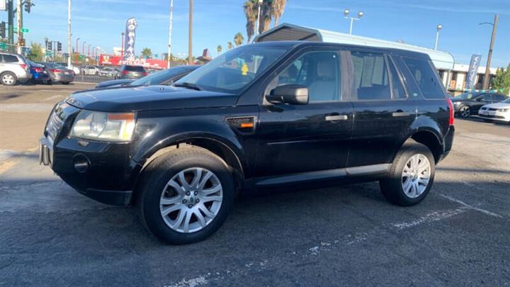 $6975 : 2008 Land Rover LR2 SE image 3