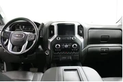 $39938 : GMC Sierra 1500 2020 4x4 SLT thumbnail