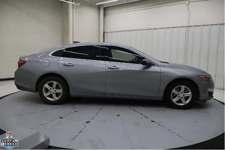 $18897 : Chevrolet Malibu 2025 LS 4dr image 2
