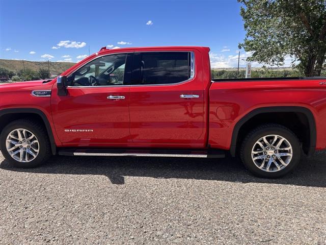 $38495 : 2019 GMC Sierra 1500 image 1