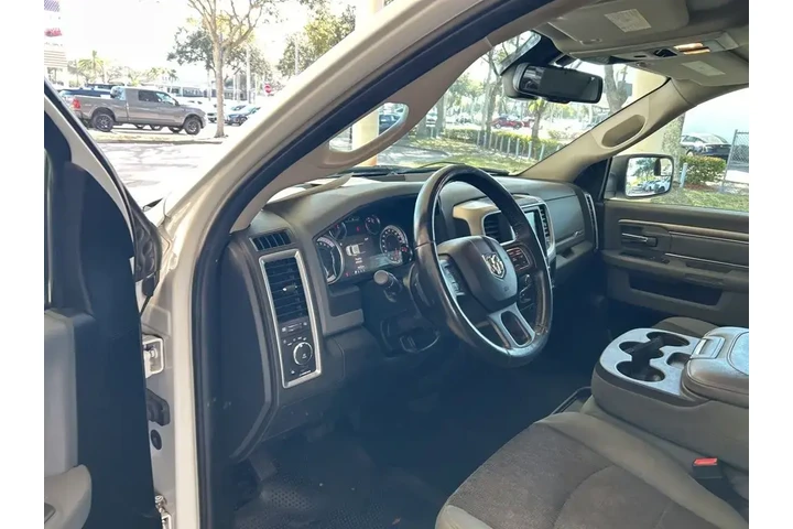 $17743 : Ram 1500 Classic 2019 4x2 Bi image 6