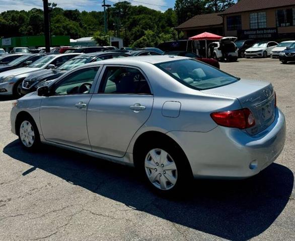 $5900 : 2010 Corolla LE image 3