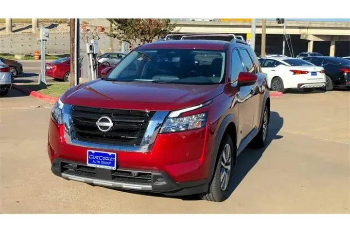 $30852 : Nissan Pathfinder 2023 SL 4d image 10