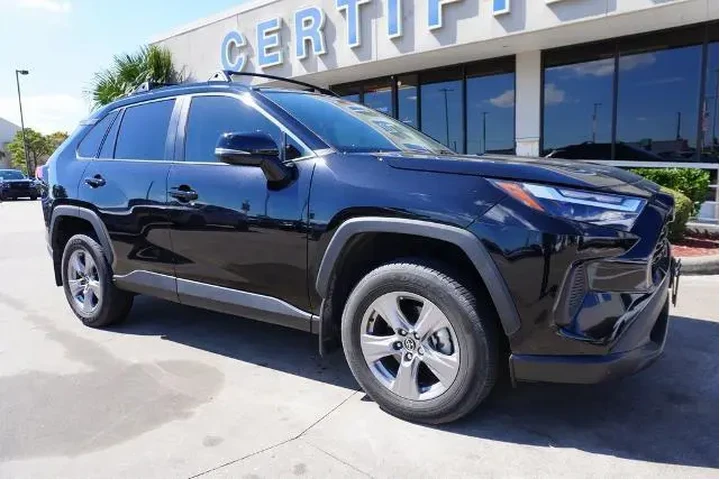 $31888 : Toyota RAV4 2023 XLE 4dr SUV image 1