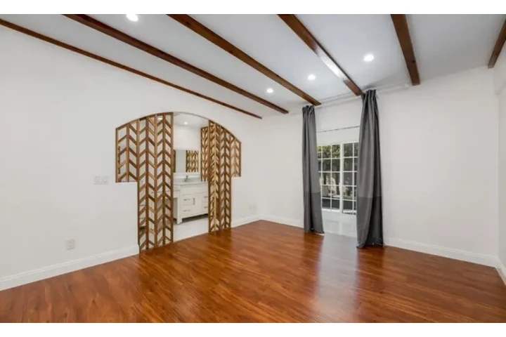 $2000 : Nice 2Bedroom Apt Available image 4